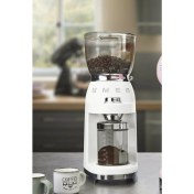 Resim SMEG CGF01WHEU BEYAZ KAHVE ÖĞÜTME MAKİNASI 