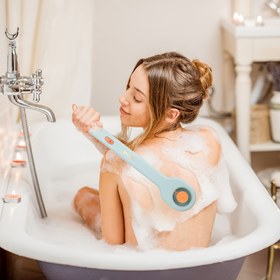 Resim 1 adet Uzun Saplı Banyo Fırçası, Dağıtıcı ile, Kolay Ulaşım, Derin Temizlik ve Cilt Bakımı için Yumuşak Kıllar ve Kaymaz Tutma, Ev Kullanımı için Çift Taraflı Sırt Fırçası, Erkek Arkadaş, Eşi veya En İyi Arkadaş için İdeal Hediye - Kokusuz, Pil Gerektirmez, Kullanımı Kolay, Sırt Fırçası 