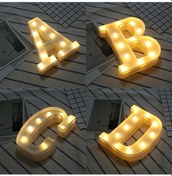 Resim Sones Alfabe X İngilizce Harf Şekli Dekoratif Işık, Kuru Pille Çalışan Sıcak Beyaz Ayaklı Asılı Led Tatil Işığı 