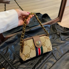Resim Kadınlar için Şık Haki & Beyaz Çapraz Vücut Çantası, İlk Bakışta Ayarlanabilir Askılı ve Cırtlı Kapatmalı - Altın Tonlu Donan, Polyester Astar, Bej/Ten Rengi/Siyah/Mavi/Kırmızı/Beyaz Renk Seçenekleri, Günlük ile Resmi Etkinlikler için Kullan-ım-Her Yerde Omuz Çantası Dayanıklı ve Kolay Temizlenebilir Tasarım, Desenli Zorbalık Çantalar, Dikdörtgen Struktürli şekilli Çanta, Kaliteli Bayanlar Üzere Baskı Çantamız , Uzun Süre Taşıyabileceğiniz Geniş Boyutlu El Çantası 