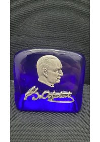 Resim Atatürk İnsiyalli Dökme Cam Kağıt Ağırlığı El Yapımı Obje 8x6x4cm 