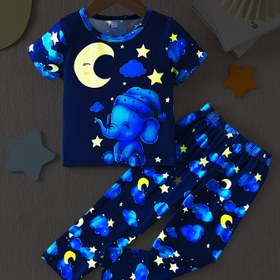 Resim Erkek Çocuklar için Rahat Yaka Kısa Kollu Polyester Elastane Örgü Kazak ve Pantolon Takımı, Alev Geciktirici, Mavi, Ay Yıldız Bulut Hayvan Deseni ile, UV Işığı Altında Parlayan, Yaz için 