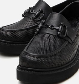 Resim HOTİÇ Kadın Deri Siyah Tokalı Klasik Loafer 