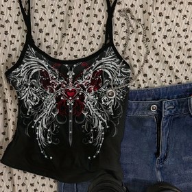 Resim Kadınlar İçin Punk Rock Gotik Üst - Kollu Tank, Haç Kanat Desenli, Siyah & Kırmızı Detaylı - Esnek Görünmez Kumaş, Konserler ve Edgy Stiller için Y2K Giyim, Makinede Yıkanabilir, Her Mevsim Kullanım, Orta Elastikiyet 