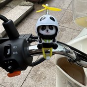 Resim 1/2/3 adet Sevimli Panda Motosiklet Kaskı Gidon Süslemeleri Ayarlanabilir Kayışlarla - Çoğu Bisiklete Uygun Dayanıklı PVC, Panda Severler İçin Tuhaf Hediye, Eğlenceli Araç Aksesuarları, Bisiklet Gidon Dekoru, Esprili Bisiklet Dekorasyonu, Sağlam Bisiklet Ek Parçaları, Yenilikçi Bisiklet Parçaları, Oyuncu Aksesuarlar, Yüksek Kaliteli Dekor 