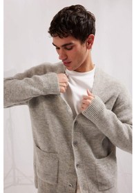 Resim DeFacto Relax Fit V Yaka Basic Düz Cepli Triko Hırka E8392AX24CWGR210 