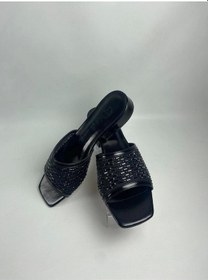 Resim Ortu Siyah Cilt İşlemeli Terlik Çok Renkli 