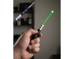 Resim Marsilyan Yeşil Lazer Pointer Güçlü Işın Uzun Menzil ve Kompakt Tasarım 