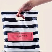 Resim 50 Adet Şık Siyah & Beyaz Çizgili Plastik Hediye Çantaları ile Pembe "Teşekkürler" Etiketi - Doğum Günü, Düğün, Parti İkramları, Mücevher & Alışveriş için Dayanıklı Tote Çantalar - Kesik Saplı El İşi & İkram Çantaları 