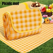 Resim Outdoor Katlanır Mat - Ekstra Büyük Hafif Taşınabilir Piknik Örtüsü & Kaymaz Tabanlı, Taşıma Kulplu, Yüksek Kalite - Kamp, Plaj, Park ve Seyahat için Sarı Beyaz Kare Desenli - Tüm Mevsimler İçin Kompakt Aile Gezileri, Plaj Gereçleri, Damalı Tasarım 