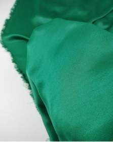 Resim Koyu Yeşil Renkte Saten Viskon Kumaş 125x190cm-11198 