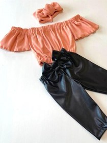 Resim özge başaran Çocuk, Likralı Deri Fiyonk Detaylı Pantolon, Somon Rengi Straplez Crop Bluz Ve Saç Bandı Takımı. 