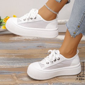 Resim Kadınların Nefes Alabilen File Platform Sneaker'ları - Hafif Yazlık Rahat Ayakkabılar, Kalın Taban, Yuvarlak Burun ve Bağcıklı Tasarım, Beyaz Düşük Topuklu Espadril Düz Ayakkabılar, Rahat Giyim İçin Nefes Alabilen Yürüyüş Ayakkabıları | Spor Şık Stil | Dayanıklı PVC Taban 