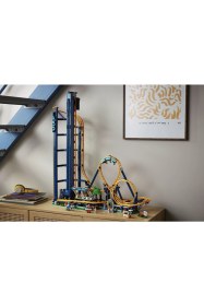Resim LEGO Icons 10303 Daireli Hız Treni 