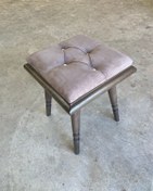 Resim EMEL AHŞAP Ahşap Kare Puf/tabure Siyah Ahşap Ayak-koyu Gri 40x40 Cm 