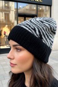 Resim LAGRANZE Premium Soft Akrilik Zebra Kadın Bere 