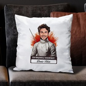Resim Karikatürlü En Başarılı Erkek Eskrimci Yastık 