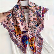 Resim 1 adet Canlı Kelebek Baskılı Eşarp - %100 Polyester, 89.99cm x 89.99cm Hafif Yumuşak Kare Yaka Wrap Kadınlar için, Bohem Tarzı Pembe Arka Planla Renkli Kelebekler ve Çiçekler, Bahar/Yaz Gezileri ve Akşam Randımları için Mükemmel, Kelebek Süslemeleri 