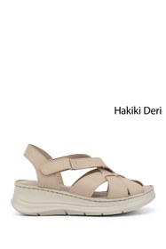 Resim Gönderi(r) Kadın Bej Cırt Bantlı Dolgu Topuk Hakiki Deri Sandalet 