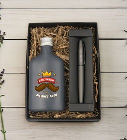 Resim Bk Gift Kişiye Özel İsimli Baba Temalı Antrasit Tasarım Cam Şişede Kolonya 200 Ml Ve Metal Roller Kalem Hediye Seti-3, Babaya Hediye, Babalar Günü Hed 