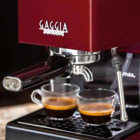 Resim Gaggia New Classic E24 Kırmızı Espresso Makinesi 