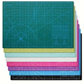 Resim XIEHAIGE A3 Kendini Onaran Kesme Matı 45.72cm x 30.48cm Çift Taraflı, Izgara İşaretli PVC El Sanatları Matı Dikiş, DIY Projeleri, Kapitone, Sanat İçin - Dayanıklı, Kaymaz - Yetişkinler ve Gençler İçin İdeal 14+ 