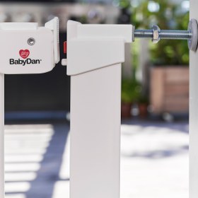 Resim BabyDan Asta Bebek ve Çocuk Güvenlik Kapısı 73,5 - 79,6 cm Beyaz - Beyaz 