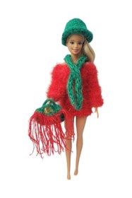 Resim Zekids Barbie Bebek Için Sadece Elbise,çanta,şapka,atkı Gönderilmektedir . Barbie Bebek Dahil Değildir. 