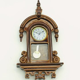 Resim Retro Minyatür Ev Sarkaç Saat Seti, Metal Koleksiyonluk Model, Vintage Tarzlı Saat Süsü Ev Dekorasyonu için, Mikro Manzara Aksesuarı ile 