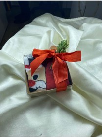 Resim Yılbaşı Temalı Soket Çorap Hediye Kutusu Kadın / Unisex 36 40 Kraft Kutu & Kırmızı Kurdele Yeni Yıl Hediyesi Çok Renkli 