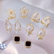Resim 5'li Set Çok Yönlü Işıltılı İnci Moda Geometrik Oyma Çiçek Yeni Yıl Hediye Küpeleri 