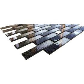 Resim MozaiKristaL Mutfak Tezgah Arası Kristal Cam Mozaik. Cam Ölçüsü: 23X98X4 Mm. File Ölçüsü: 30X30 Cm. Renk: Beyaz-Siyah Gümüş Efekt. ( 1 Koli = 1 M2 FİYATIDIR ) 