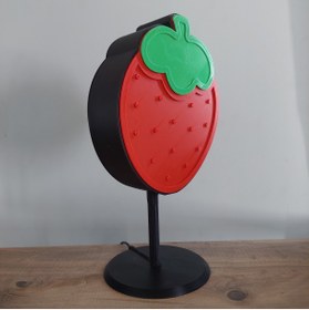 Resim anonim Çilek Masa lambası 