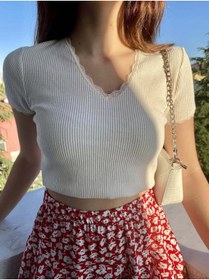Resim MET AND MARCH Dantel Detay Crop Bluz 