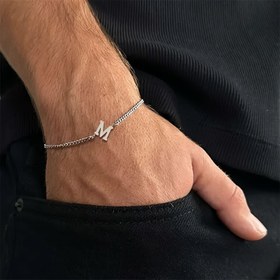 Resim Paslanmaz Çelik Alfabe Charm Bağlantı Zinciri Erkekler için - 1 ADET, A-Z Harf, Ayarlanabilir Moda Bilek Aksesuarı, Dayanıklı Unisex Takı Günlük Giyim ve Hediyelik Eşya için İdeal, Değerli Metal Kaplama Yok, 15+ Yaş İçin Uygundur 