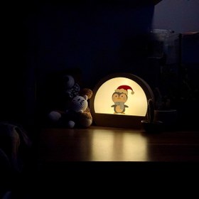 Resim HippoDeco Kişiselleştirilebilir - Hayvan Figürlü Ahşap LED Gece Lambası - Çocuk Odası Masa Lambası 