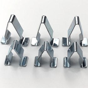 Resim Gümüş Araba Kapı Süsleme Paneli Astar Klipsleri Metal İç Döşeme Tutucu Perçin VW için AUDI Seat Skoda 10/20 için Otomatik Bağlantı Klipsi 