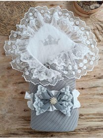 Resim Örgü Tericotton Taç Nakışlı İncili Güpür Çift Fiyonk Papatya Güpür Trilüks Kundak Bebek Battaniyesi Gri 