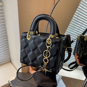 Resim Kadınlara Özel Elegant Dikişli PU Omuz Çantası - Düz Renk, Zip Kapatma, Polyester Astarlı, Zincir Mücevherli, Akşam ve Gündüz Tüm Olaylar için Çok Yönlü 