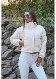 Resim Kadın Bej Dik Yaka Çıtçıtlı Fermuarlı Kısa Şişme Mont - 38 Bej 