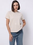 Resim Regular Fit Yuvarlak Yaka Nakışlı Kadın Ekru Kısa Kol Tişört Colin's