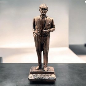 Resim Dekoratif Polyester Atatürk Heykeli 20 Cm Bakır Eskitme 