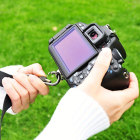 Resim 1 adet Paslanmaz Çelik Kamera Omuz Askısı Güvenlik Kancası, Hızlı Çıkarma DSLR Kamera Soru İşareti Asma Tokası ve Vida Seti ile Güvenli Bağlantı için, Kamera Askısı 