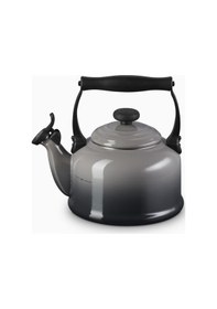 Resim Le Creuset Geleneksel Islık Çalan Emaye Kaplı Çaydanlık, 2.1l Çaydanlıklar Gri 