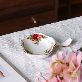 Resim 2 Adet Vintage Seramik Sos Kabı - Kırmızı Güller ve Yeşil Yapraklar ile Zarif Desen, Dekoratif Mutfak & Yemek Masası Kavanozu, Şık Sofra Takımı, Detaylı Sanat Eseri 