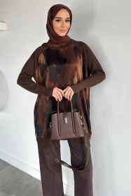 Resim Gülseli Yan Fermuar Detaylı İpek Kübra Kumaş Tesettür Triko Tunik Kahve TZL-P-00020680 