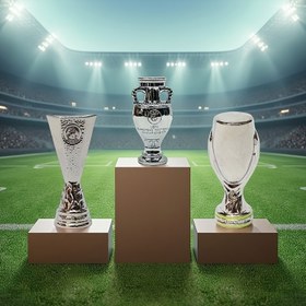 Resim Zinc Alloy Miniature Competition Trophy - İki Saplı Futbol Kulübü Kupası ve Futbol Tasarımı, Futbol Hayranları İçin Dayanıklı Metal Koleksiyon, Ev/Ofis Dekoru, Araba Aksesuarları, Bebek Evi Gösterisi, Spor Kupası Gösterisi, Parlatılmış Bitiş 