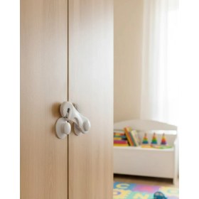 Resim 4 Adet Çocuk Güvenliği Dolap Kilidi Yapışkanlı Pratik Kullanım Ev Içi Koruma 