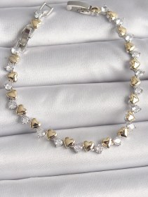 Resim Pirinç Gümüş Renk Zirkon Taşlı Gold Kalpli Vıp Seri Kadın Bileklik Gümüş 