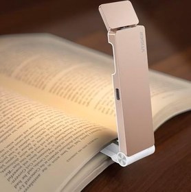Resim VTIGER Okuma Işığı, Yatakta Okumak için USB Şarj Edilebilir Kitap Işığı, Katlanabilir Klipsli LED Kitap Işığı, 3 Amber Renk ve 4 Parlaklık Kısılabilir, Kitap Severler, Çocuklar için Uzun Ömürlü 